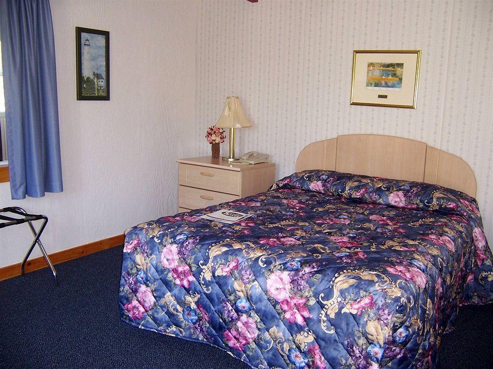 Twilite Motel Ellsworth Exteriör bild